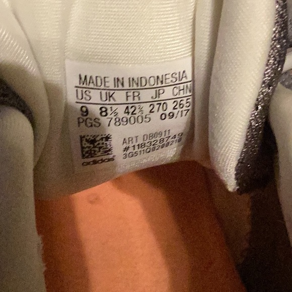 Boost Adidas - Picture 4 of 5